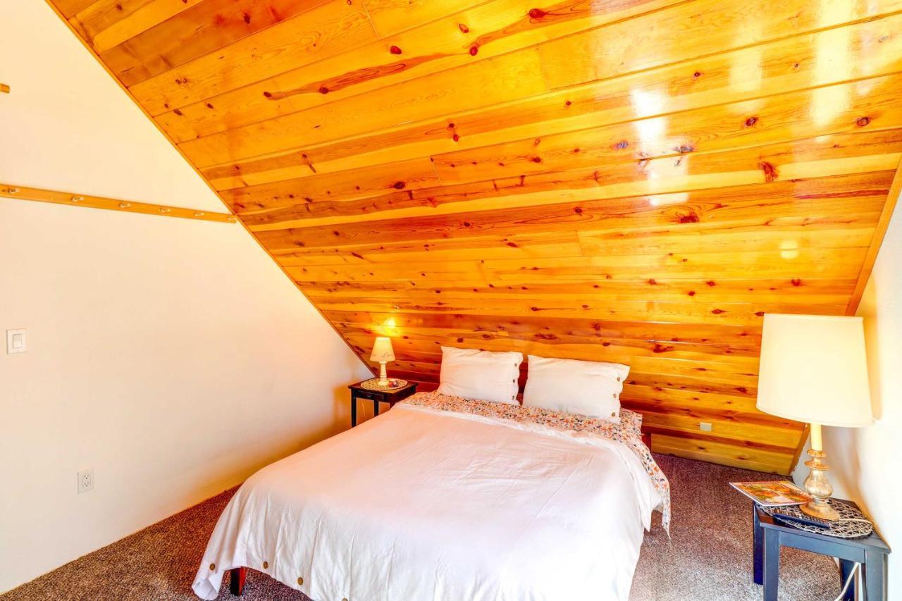 Lakeside Cabin Rental With Hot Tub - Close To Hiking Pinetop-Lakeside Zewnętrze zdjęcie